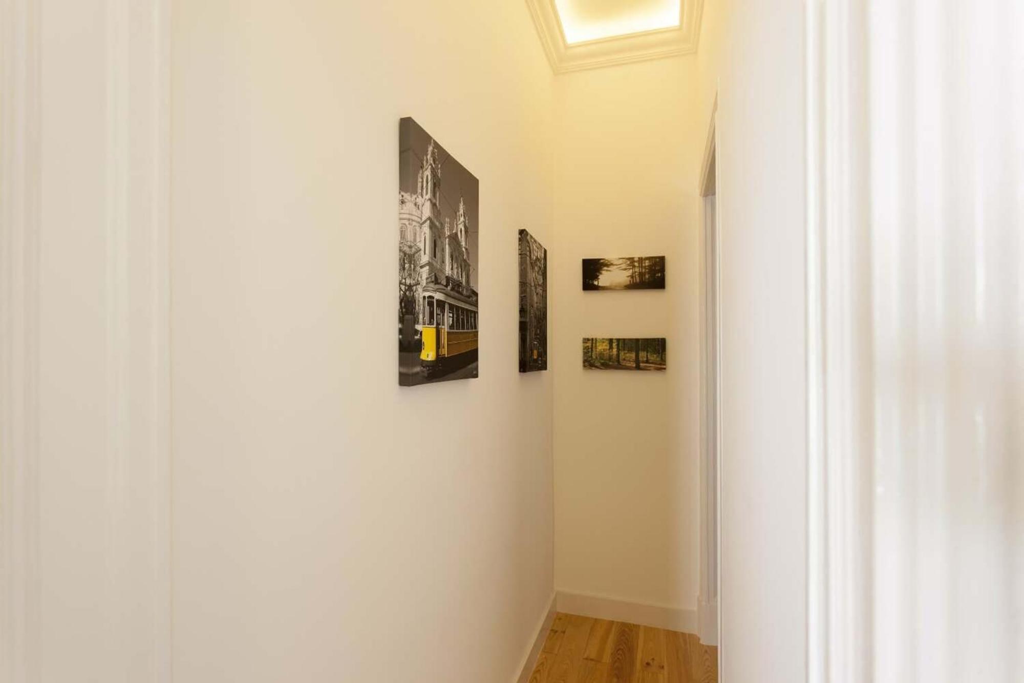 2 Bedroom Located Heart Of Apartment Lissabon